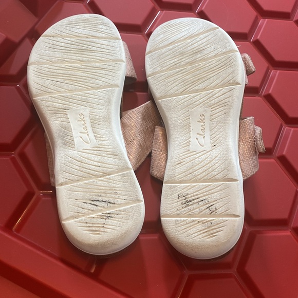 Clarks Collection Sandals - Picture 7 of 11